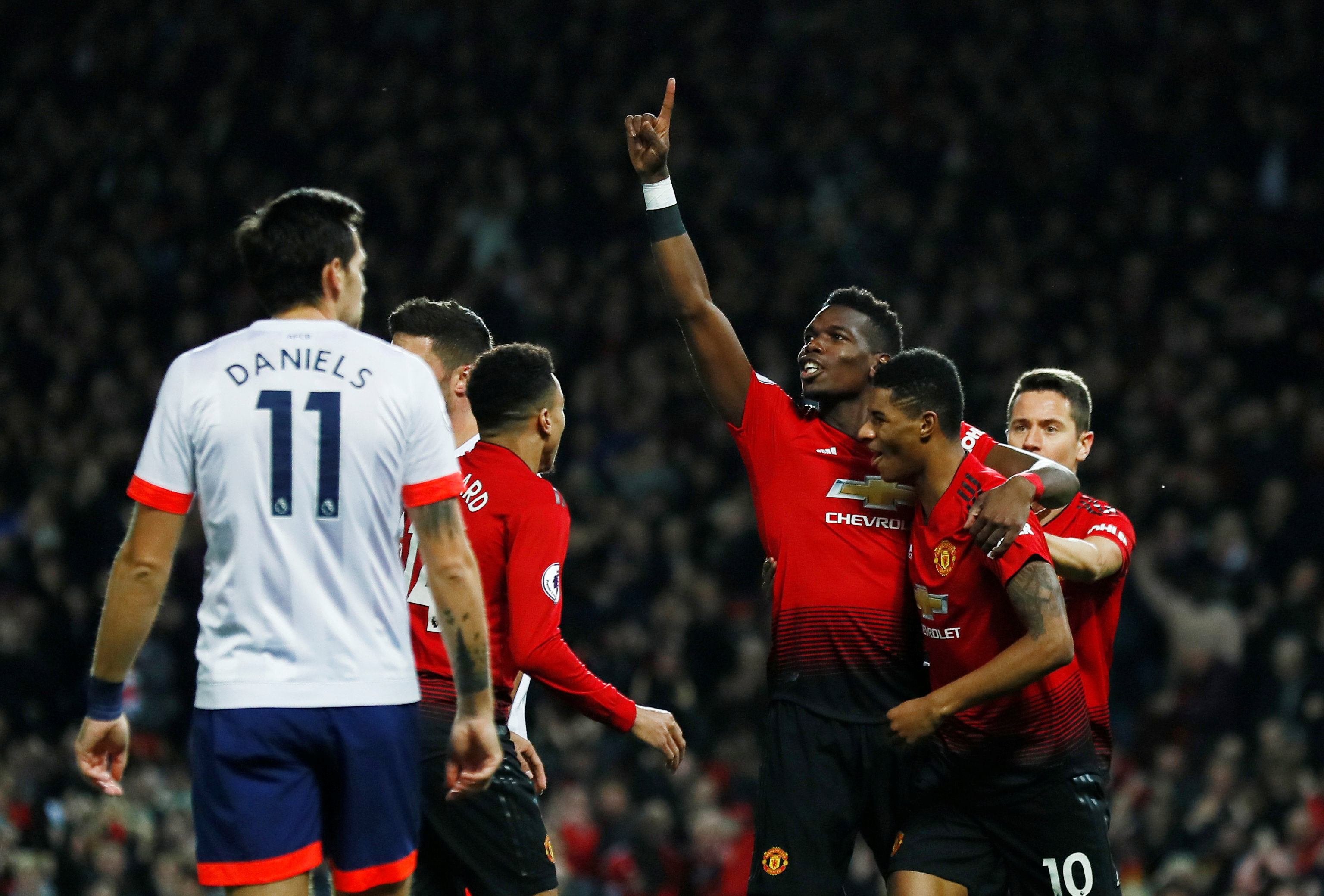 意天空：那不勒斯正在考虑签回埃尔马斯.